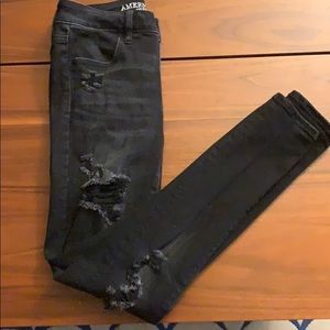 AEO X High-rise jegging black destroyed